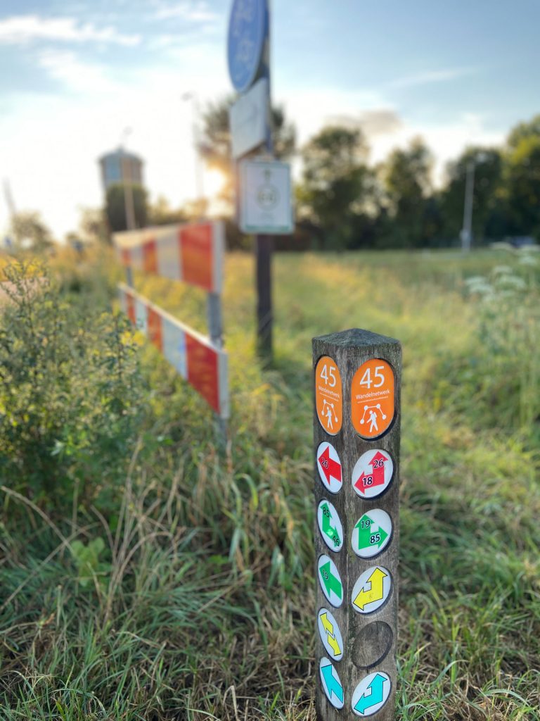 Lichtechte stickers voor aangeven wandelroutes